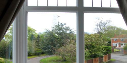 Bed & Breakfast Cloisters Guest House