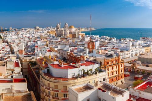 Apartamento Amplio Piso En El Centro de C�diz