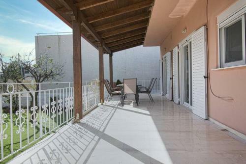 Artemis Quiet And Relaxing Apt Free Parking
