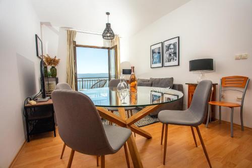 Incredible Sea View Apartment,sleeps 6