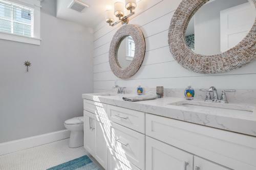 7 Bedroom Private Pool Spa Home Walking Distance To Beach Home
