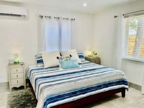 Cottage Close To Downtown & Fort Lauderdale Beach