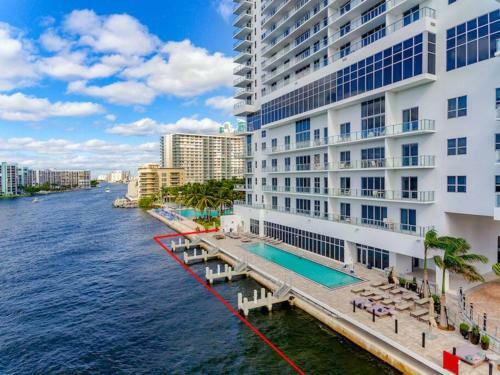 5 Wrap Around Balcony 2br Insane Views