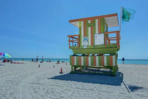 Apartamento Italian Style 2bd/2bth W/private Parking In Sobe!