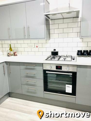 Apartamento Shortmove - Contractors, Parking, Kitchen, Wifi, Garden