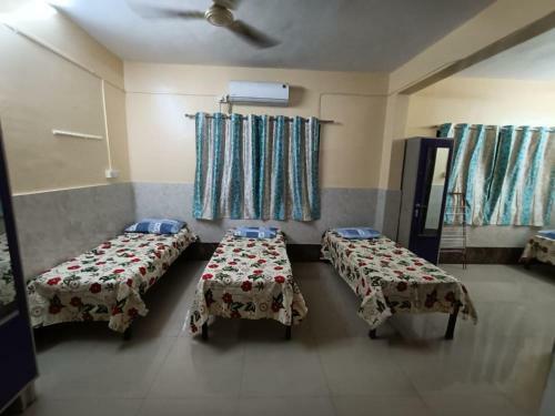 Dhiyaar Female Hostel Kharadi