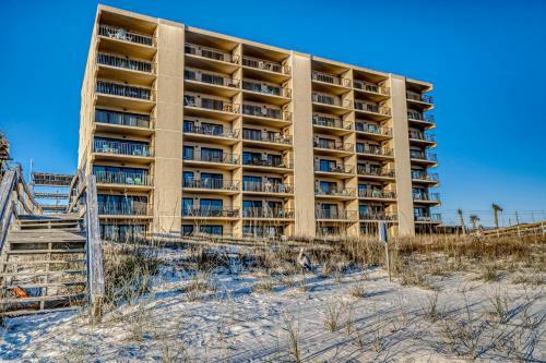 Ocean Breeze West 302