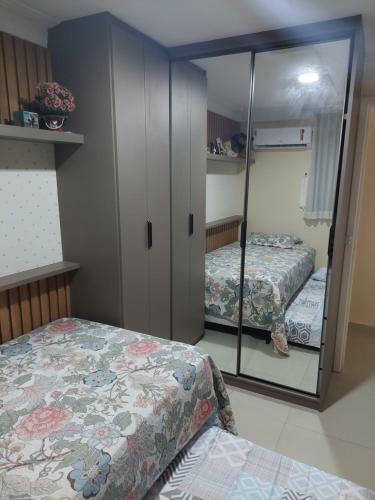 Quarto Em Apartamento Luxuoso Proximo A Litor�nea