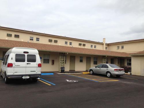 Budget Motel - Titusville