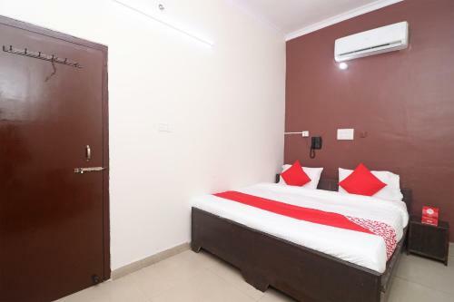 Hotel Oyo 27029 Home Stay
