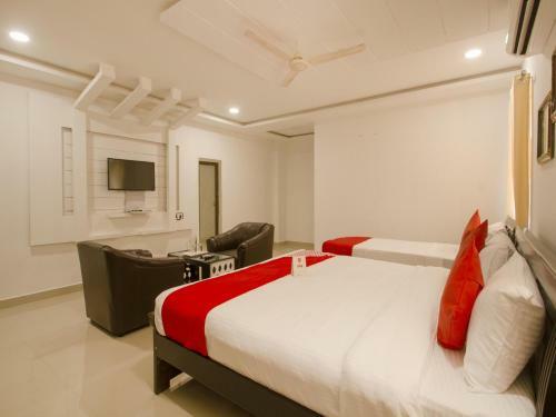 Hotel Oyo 13062 Kamala Residency-inn