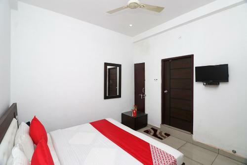 Oyo 26126 Hotel Jahnavi
