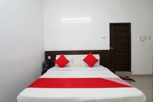 Oyo 26126 Hotel Jahnavi