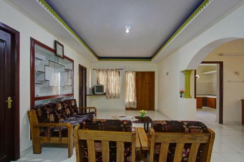 Hotel Oyo 22924 Gv Residency