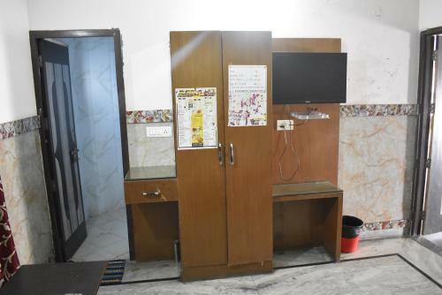 Hotel Shri Hari Palace By Wb Inn