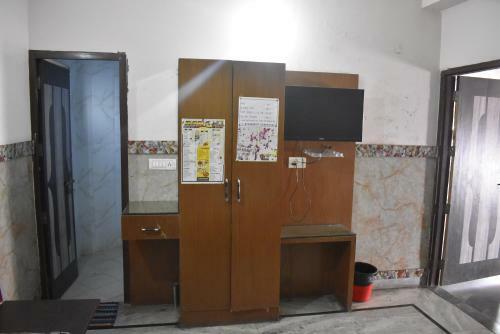 Hotel Shri Hari Palace By Wb Inn