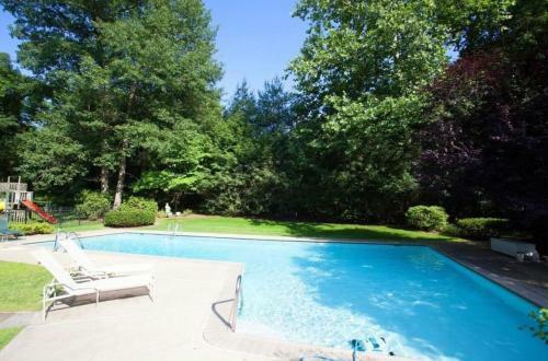Gorgeous Private Villa W/ Beautiful Pool - A Summer Dream!