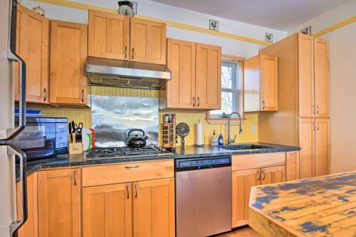 Apartamento Cozy Apt Fire Pit, Access To Walking Trails!