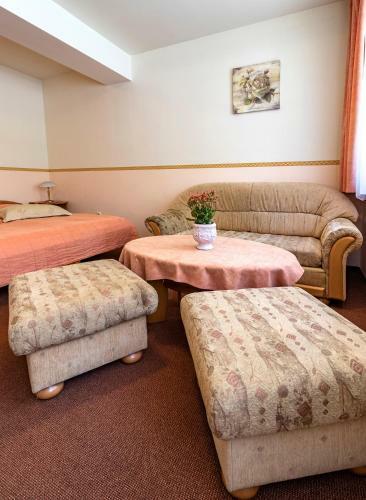 Hostal Fam�lia Vend�gh�z