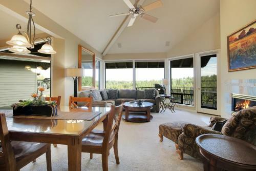River Ridge 422ab
