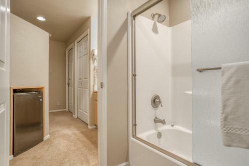 Hotel River Ridge 432b