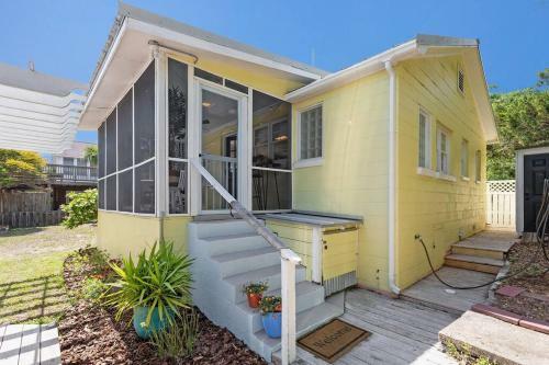817 E Ashely Ave Pleasant Breeze