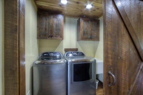 Rimrock Canyon Lodge
