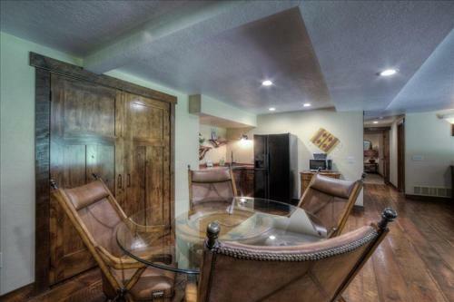 Rimrock Canyon Lodge
