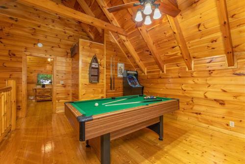 Bear Down With Hot Tub, Pool Table, Arcade Games