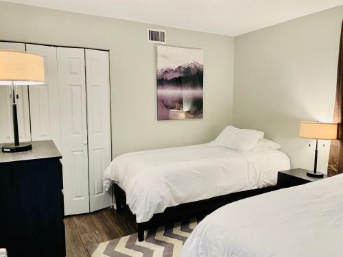 Hostal Blue-door @maywood - Modern Spaces