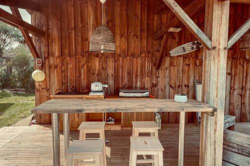 Peaceful Villa With Pool And Outdoor Kitchen 6-8 Sleeps Without Screws