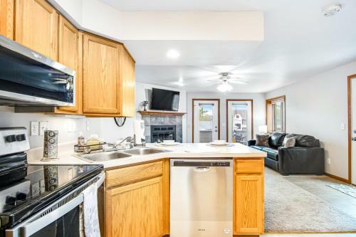 Lighthouse Cove Condo Resort 501