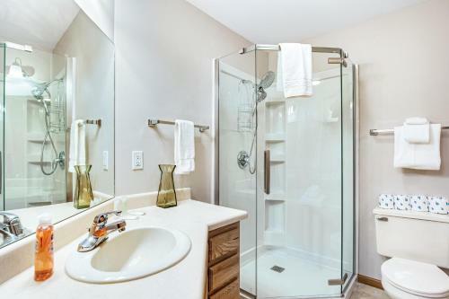 Lighthouse Cove Condo Resort 501