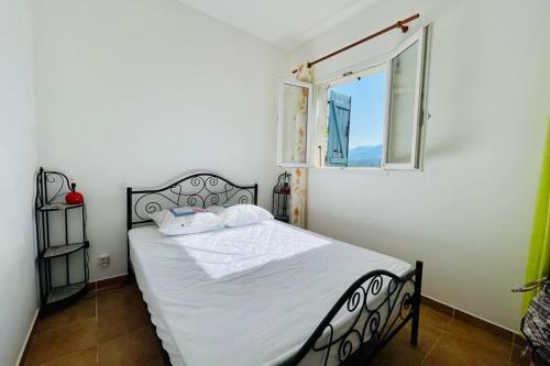 Bright 28 M With Wifi-balcon- Garden And View