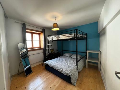 Petite Maison Dans Le Bourg de Villerest