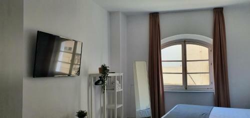 Cadiz Inn Suites & Apartments