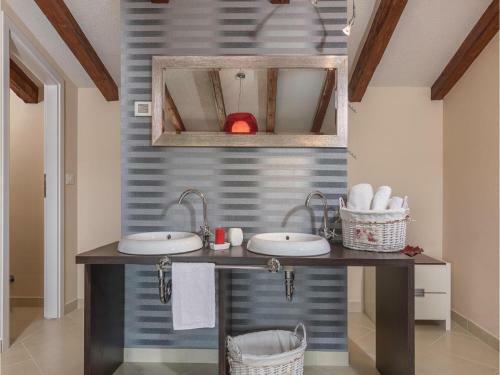 Holiday Home Bokordici VI