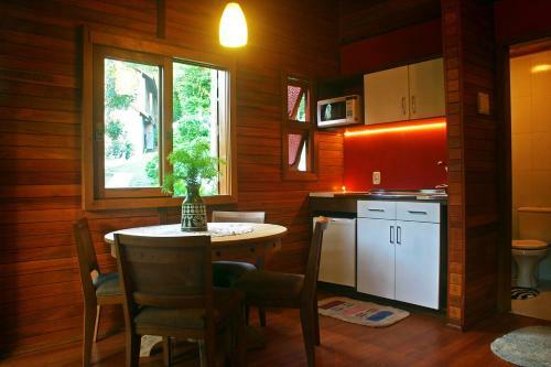 Hostal Chalets Do Vale