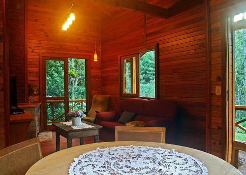 Hostal Chalets Do Vale
