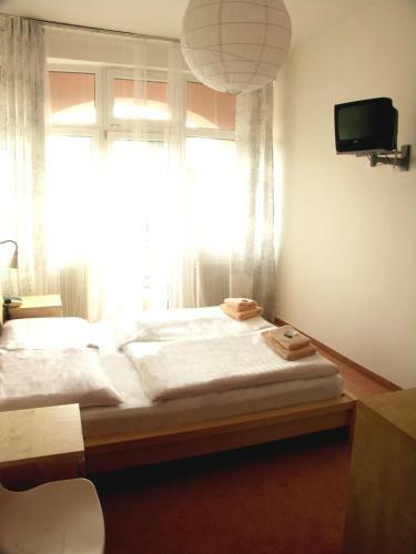 Hotel Saloon