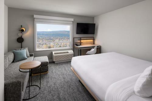 Hotel Towneplace Suites By Marriott West Kelowna