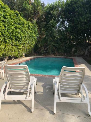 Hostal Lovely One Bedroom With A Pool