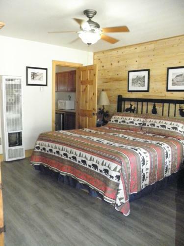 Hotel Creekside Lodge