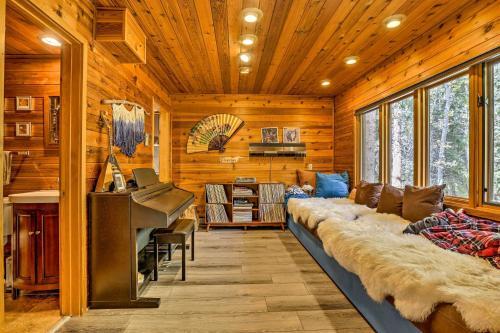 Tranquil Dumont Home With Creek And Mtn Views!