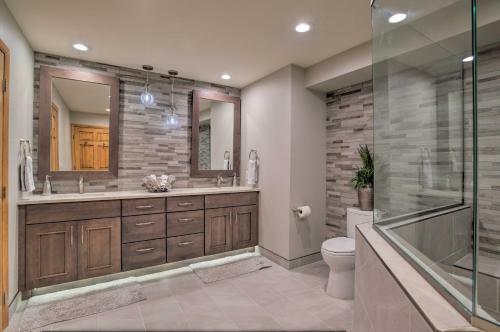 Stunning Evergreen Mountain Home On Private Stream