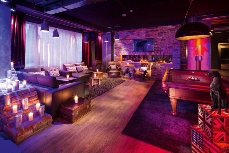 Hotel Pulse8