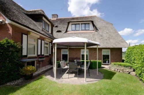 Hotel Luxury Group Accommodation For 14 People