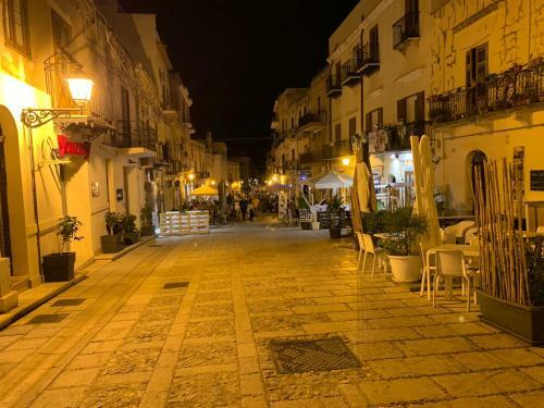 Hostal Badia Rooms & Breakfast
