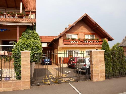 Hostal Angela Hotel