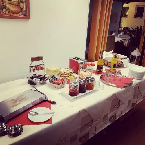 Hostal Hotel Schweizer Haus